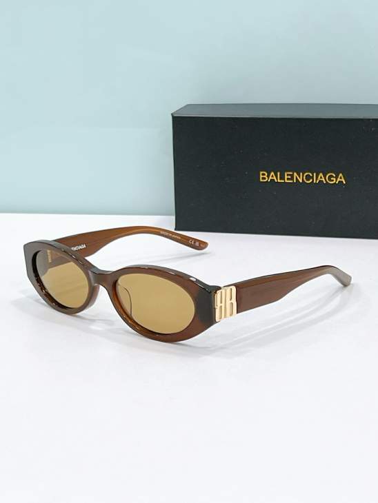 Picture of Balenciaga Sunglasses _SKUfw79164451fw